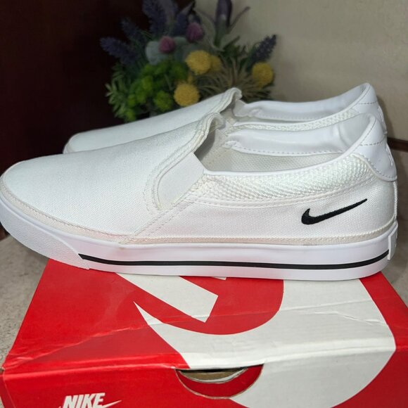 Womens Nike Court Legacy Slip-On Sneakers White Canvas Size 9.5 New With Box Cas - Picture 11 of 13